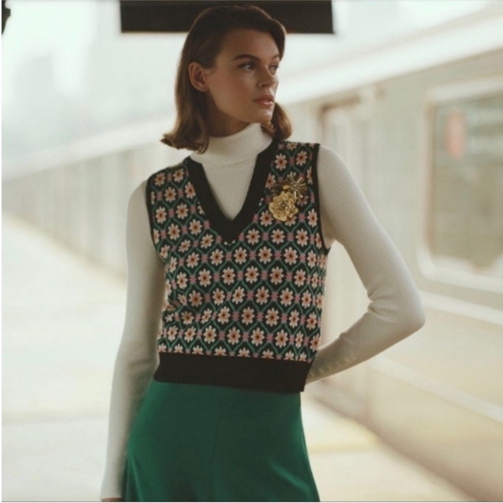 Maeve by Anthropologie floral sweater vest